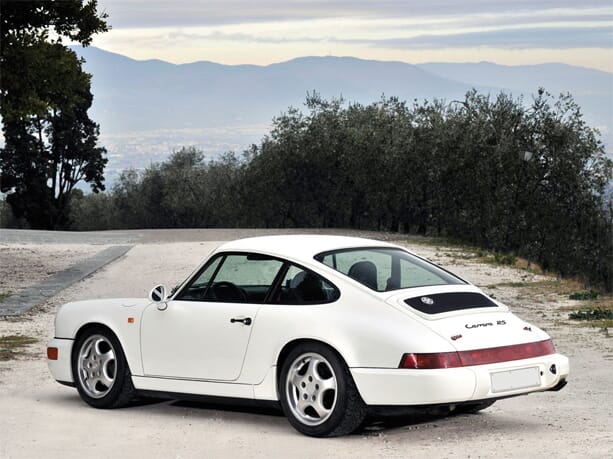 Porsche-911-RS-L-3