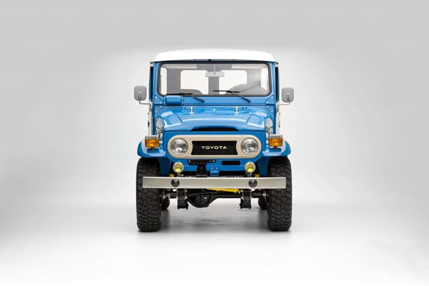 TOYOTA-LAND-CRUISER-3