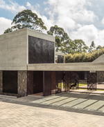 Casa En Llanogrande by Plan B Arquitectos