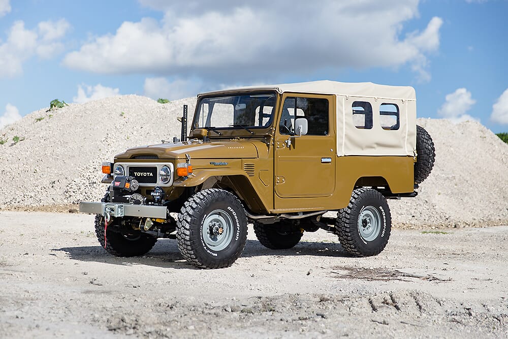 1981_Toyota_Land_Cruiser_FJ43-60_MM