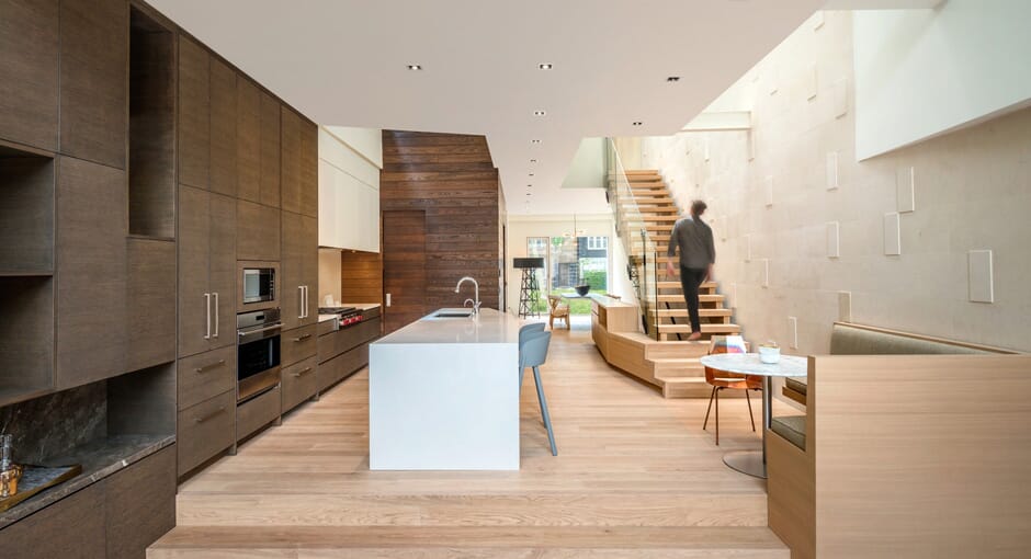 Relmar House by Luc Bouliane Architects