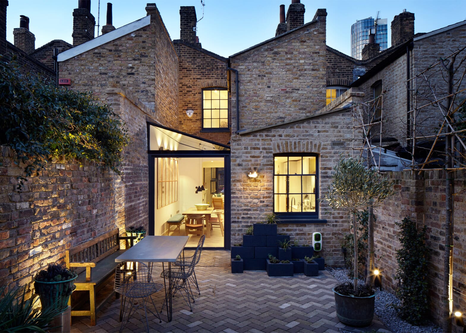 lambeth-marsh-house-fraher-architects-residential-renovation-london-uk_dezeen_1568_9-2