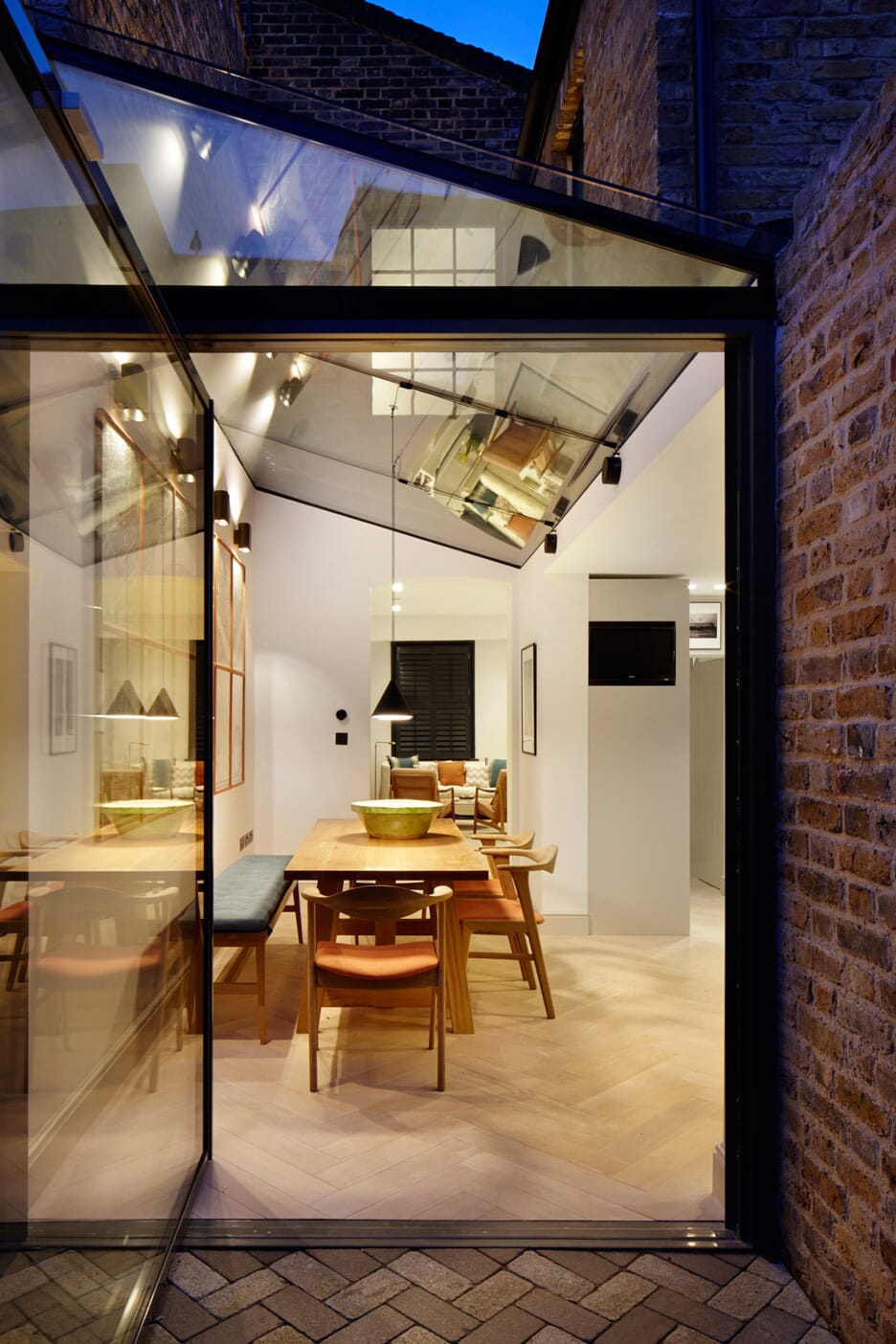 lambeth-marsh-house-fraher-architects-residential-renovation-london-uk_dezeen_936_17