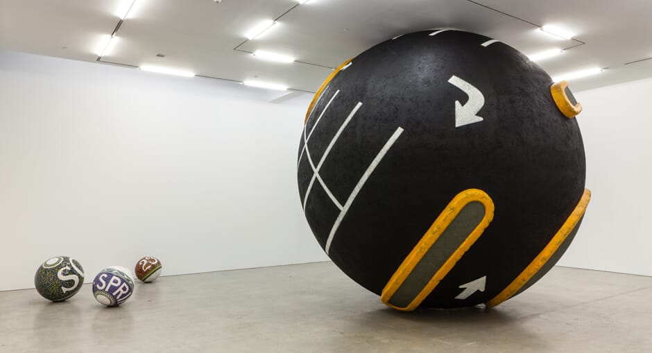 Lars Fisk sculpts seven signature spherical shapes for Marlborough Chelsea