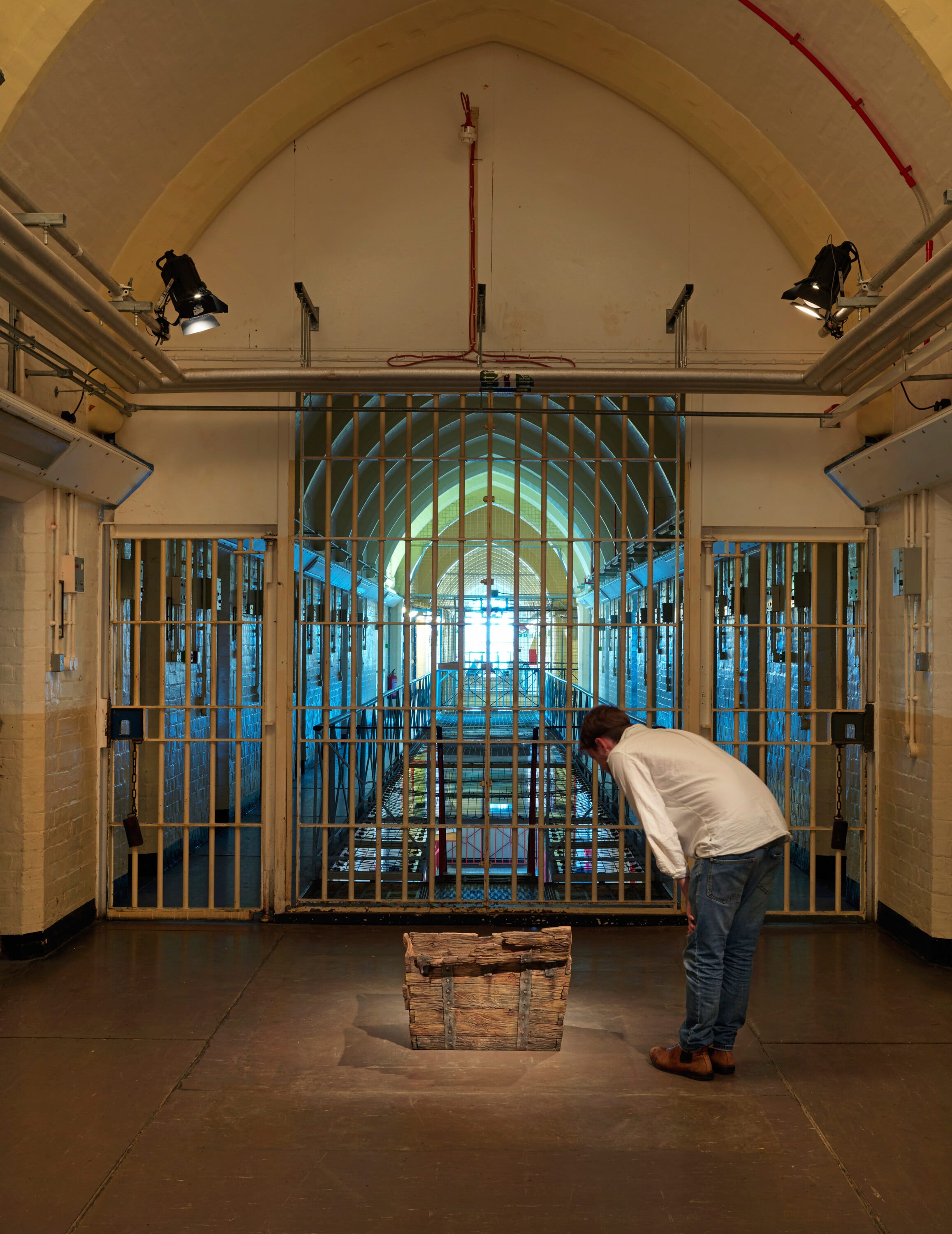 Robert-Gober-Treasure-Chest-2015-16-c-Marcus-J-Leith-Courtesy-of-Artangel