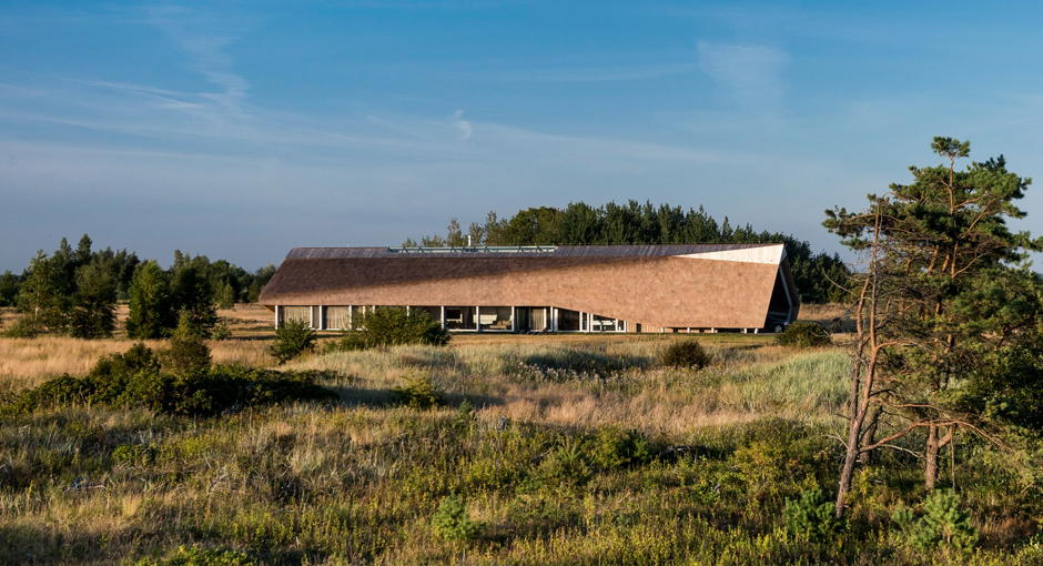 Archispektras Introduce A New Era Of Sculpted Thatched Rooves
