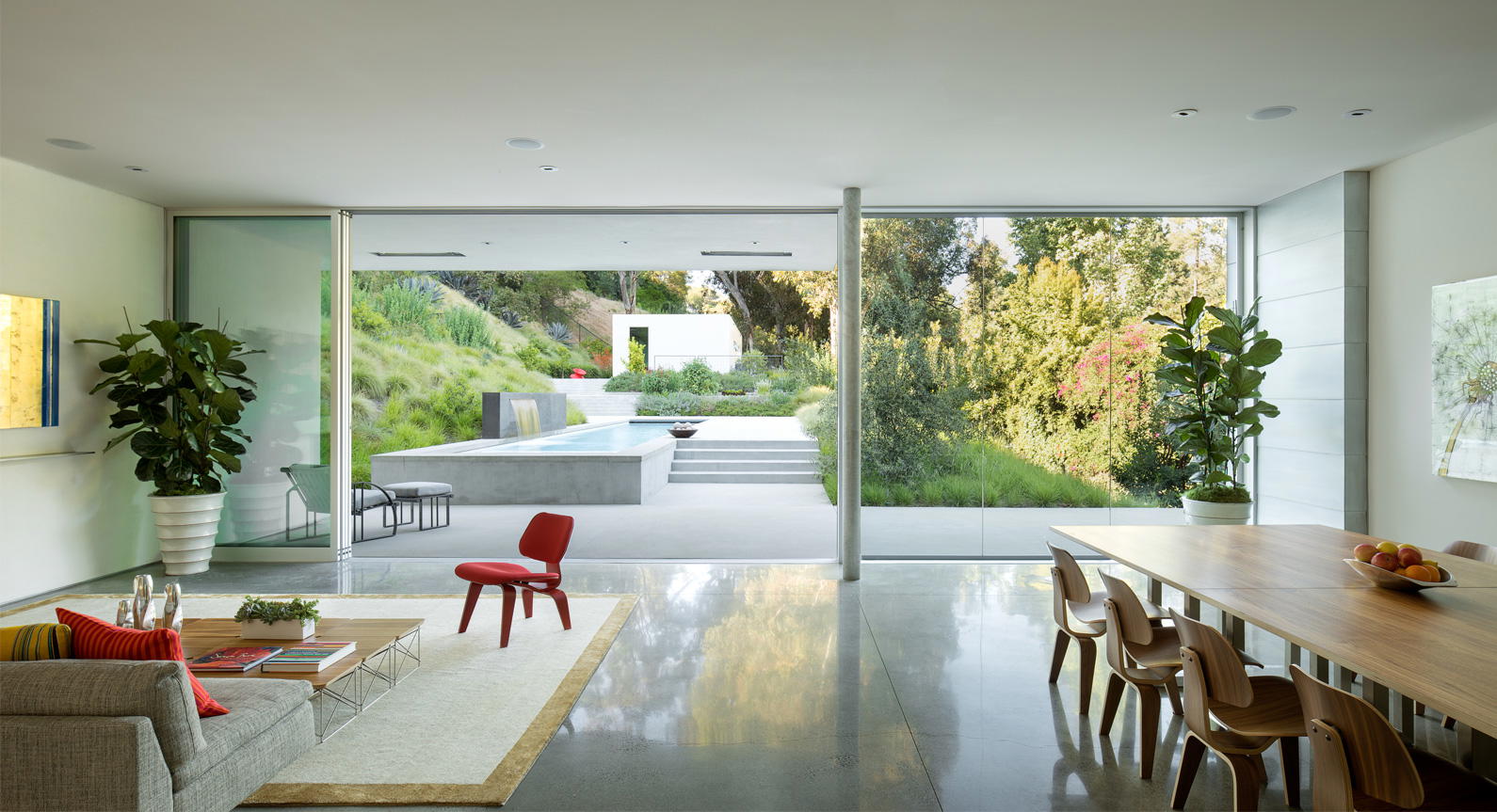 This Beverley Hills Residence by EYRC Is Minimalist Heaven