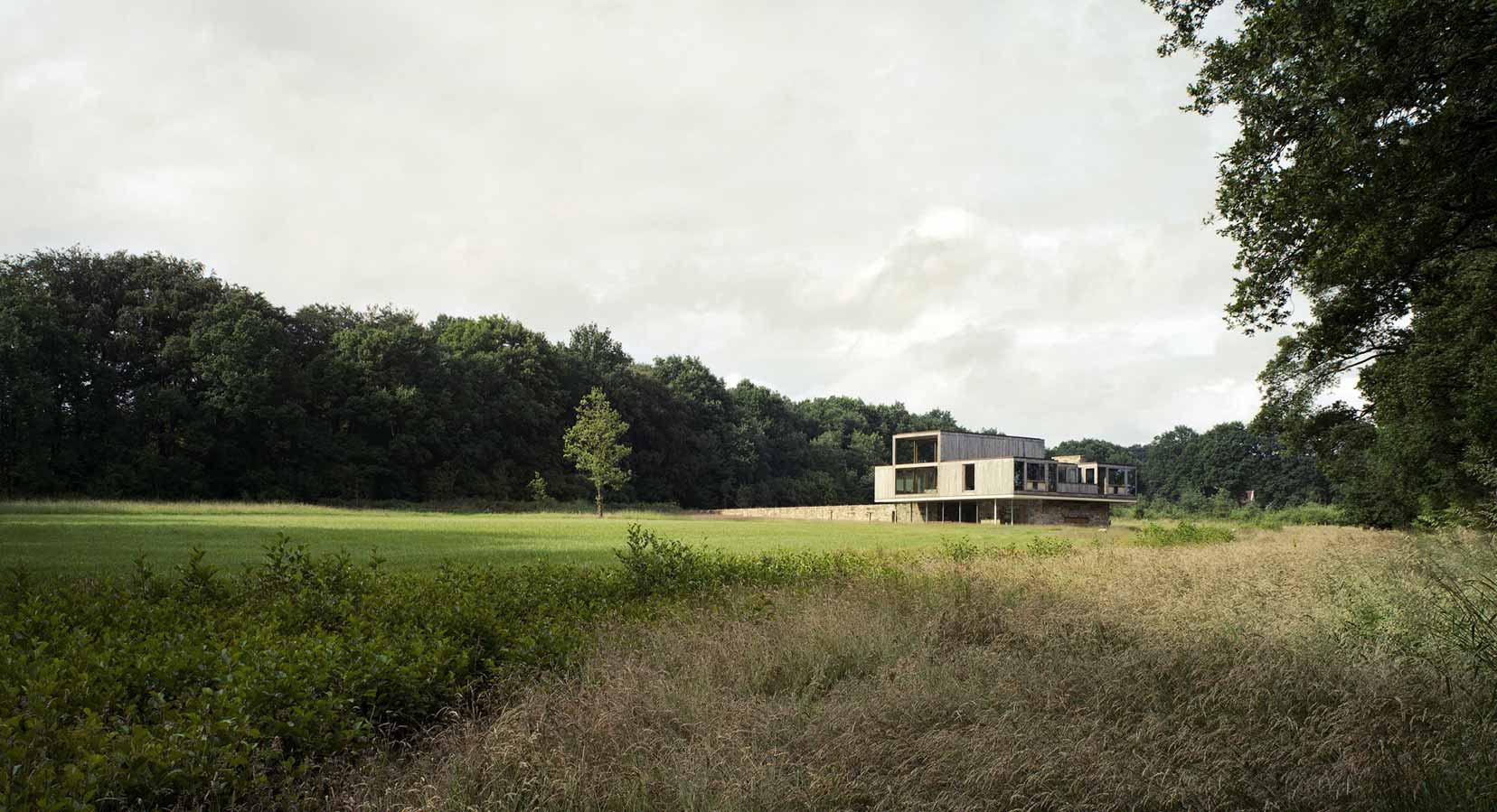 At One With Nature: The Valkenberg Estate by Ard de Vries Architecten
