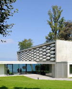 The Perfect Lakeside Escape From AUM Architecture