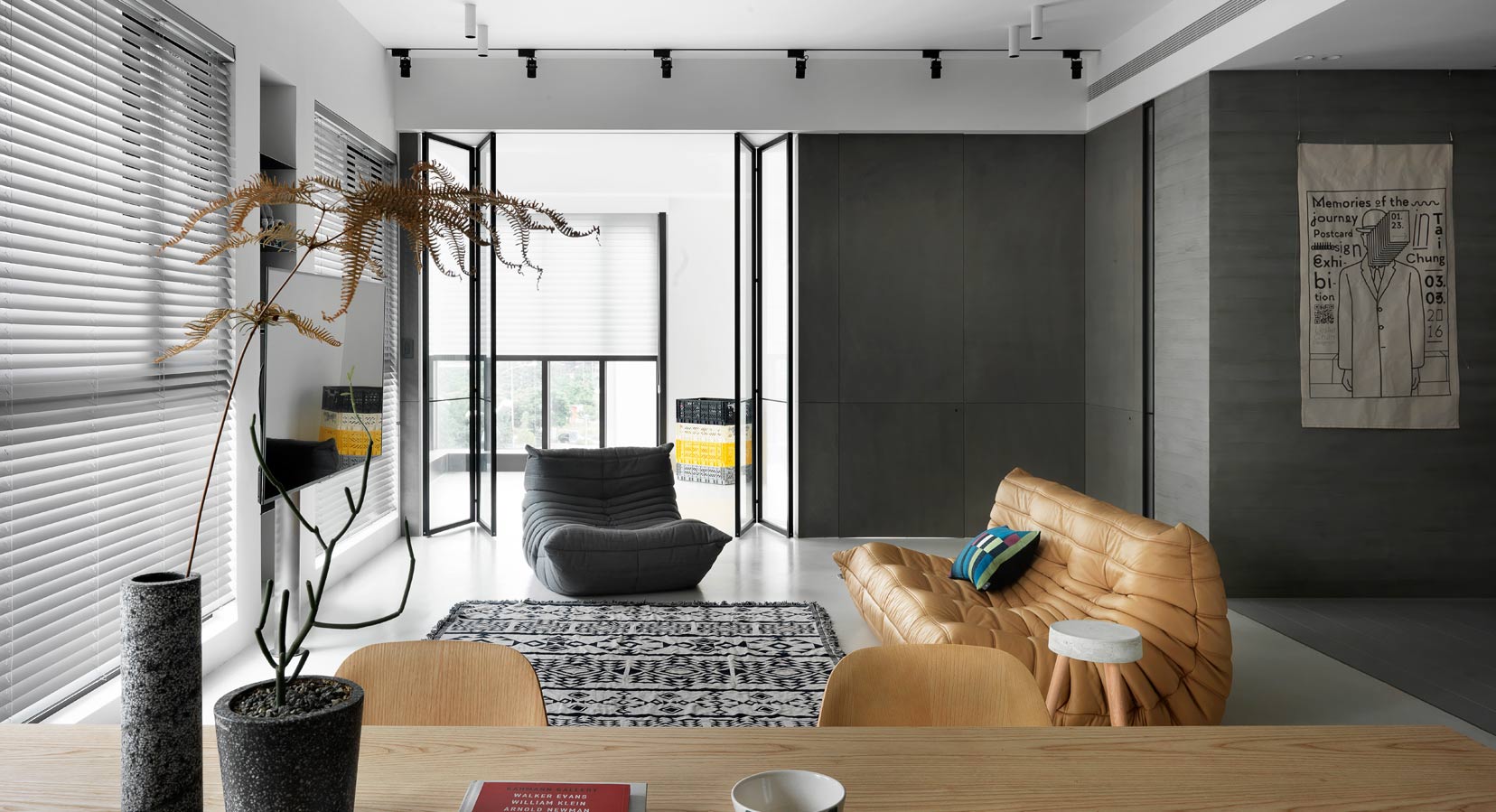 Hi-Tech Chiang House By 2Books Proves Grey Can Be Great