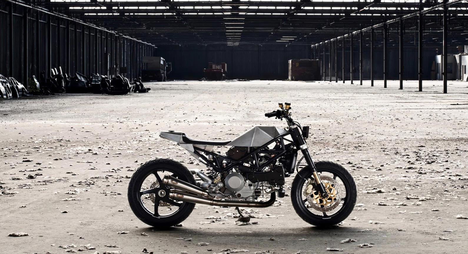 The S4R Warthog Mille Custom Motorcycle by Anvil Motociclette