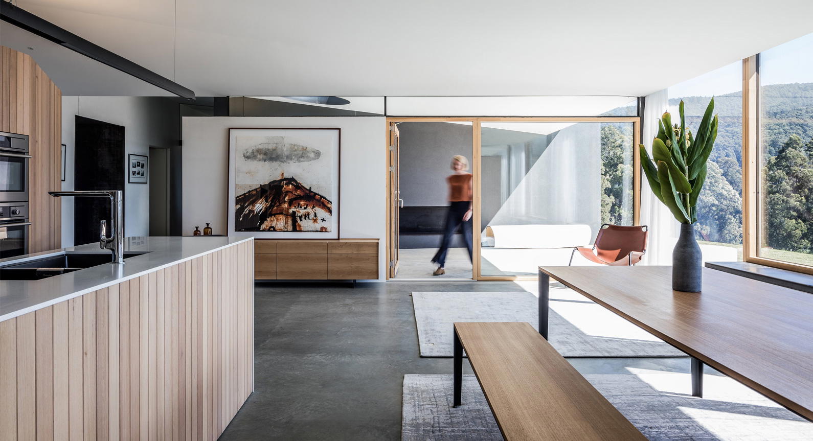 A Tasmanian Masterpiece Created Out Of Concrete, Steel & Glass