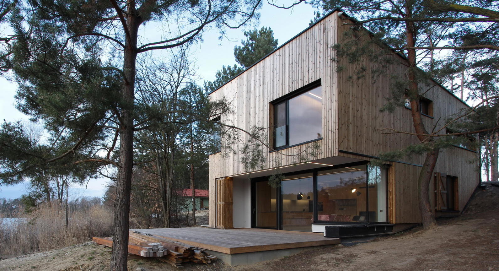 Opening The Shutters On Weekend House PS, Where Modernism Meets The Forest