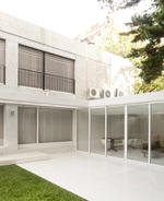 Effortless Serenity: Take A Look Inside This Pristine White Garden Extension
