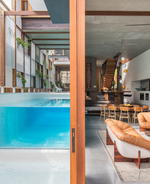 A Mix Of Light &amp; Privacy: The Living Screen House in North Bondi