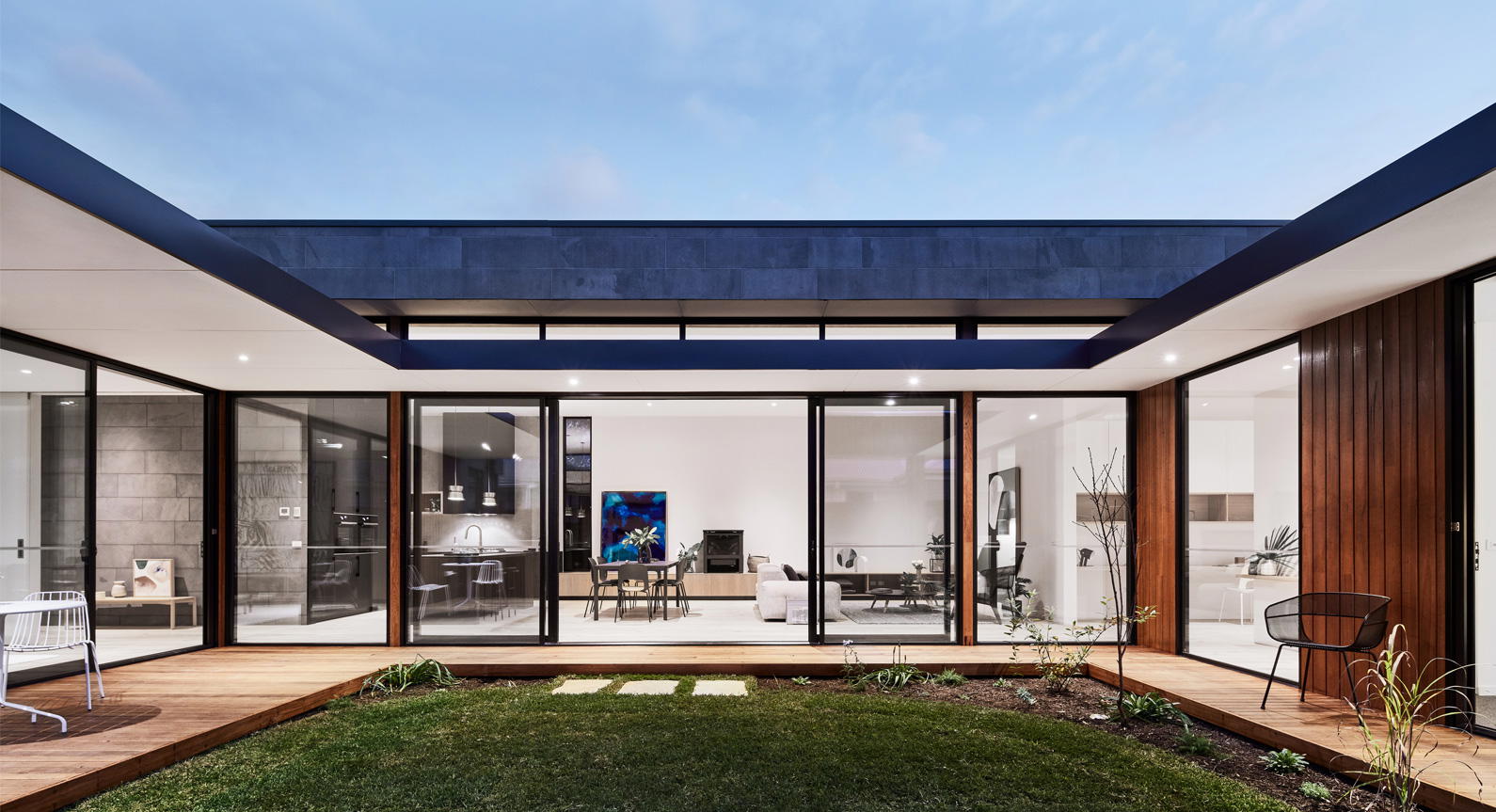 Explore Earthy Luxuriance In The Barwon Courtyard House