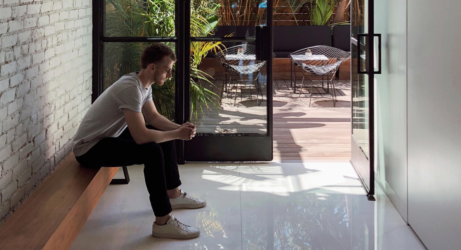 Who We’re Following: Mr Essentialist