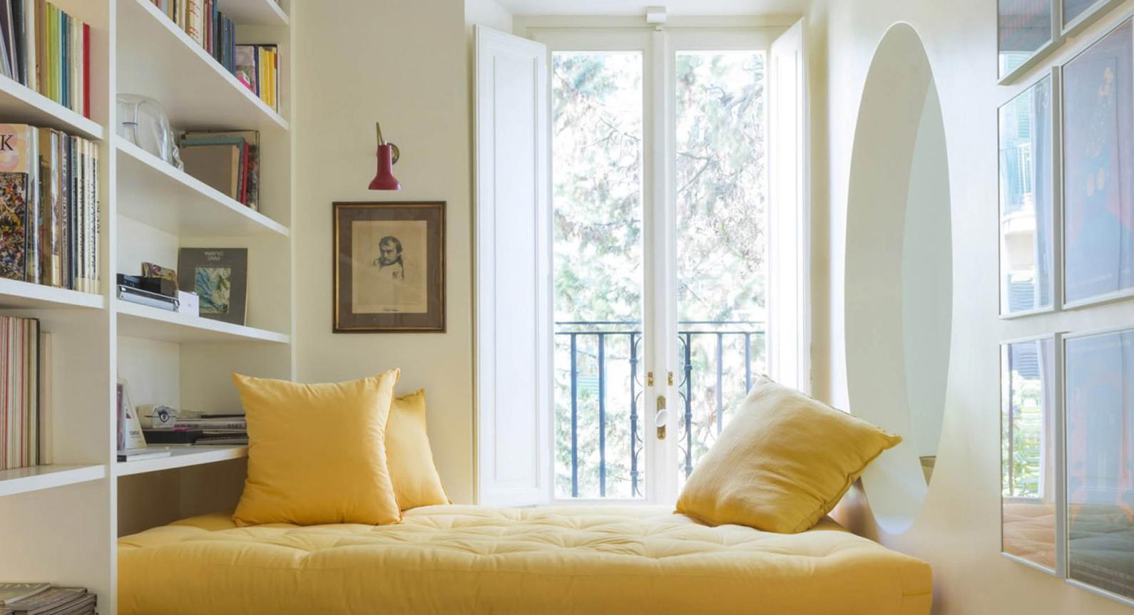 Studio Strato Creates A Unique Reading Area In This Tiny Rome Apartment