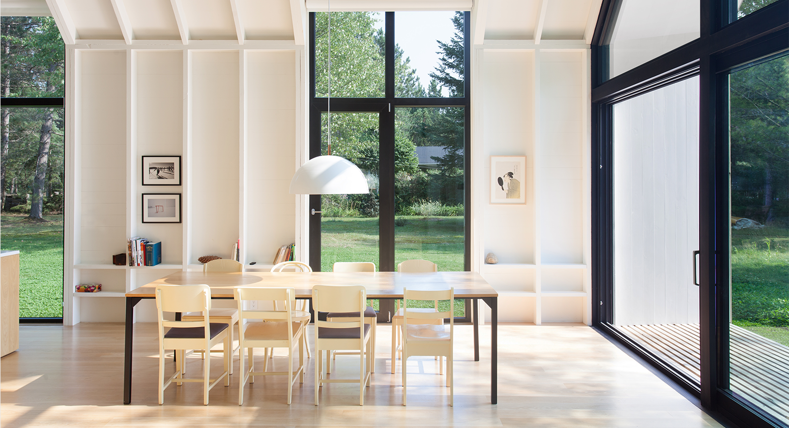 Explore YH2 Architects' Vision Of A Window On The Lake
