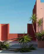 Andres Gallardo's Images Reveal The Fantasy That Is La Muralla Roja