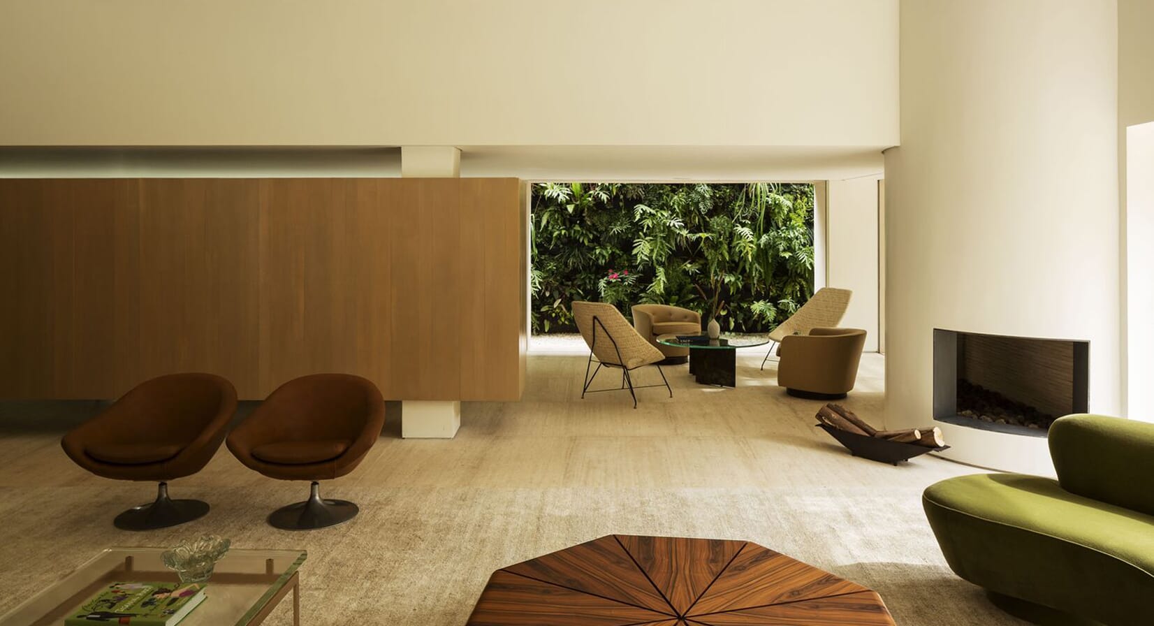 Step Inside Studio Arthur Casas’ Spectacular DS House In Sao Paulo