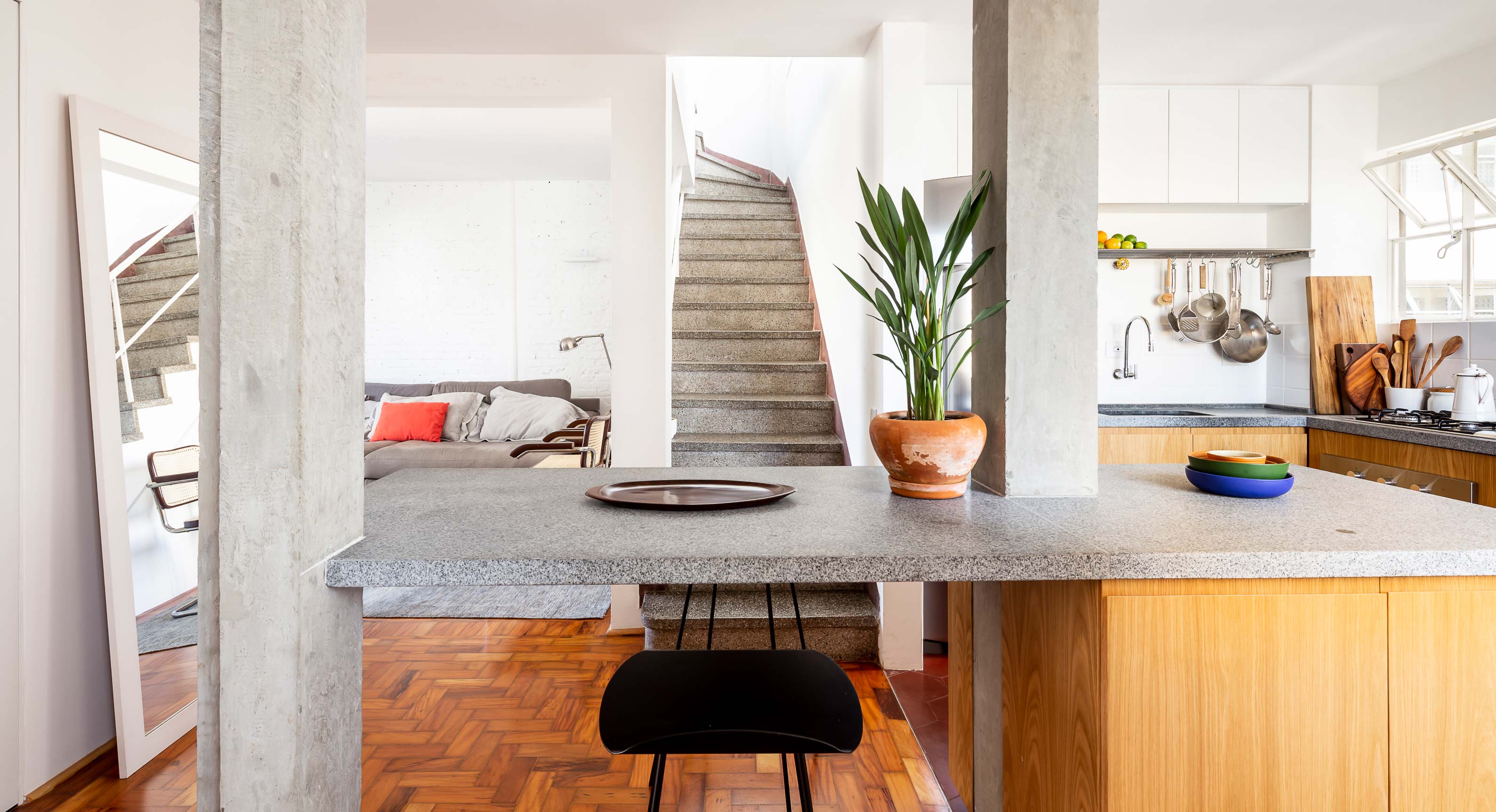 Estúdio Paralelo Renovate A Forgotten 1950s Penthouse In Sao Paulo