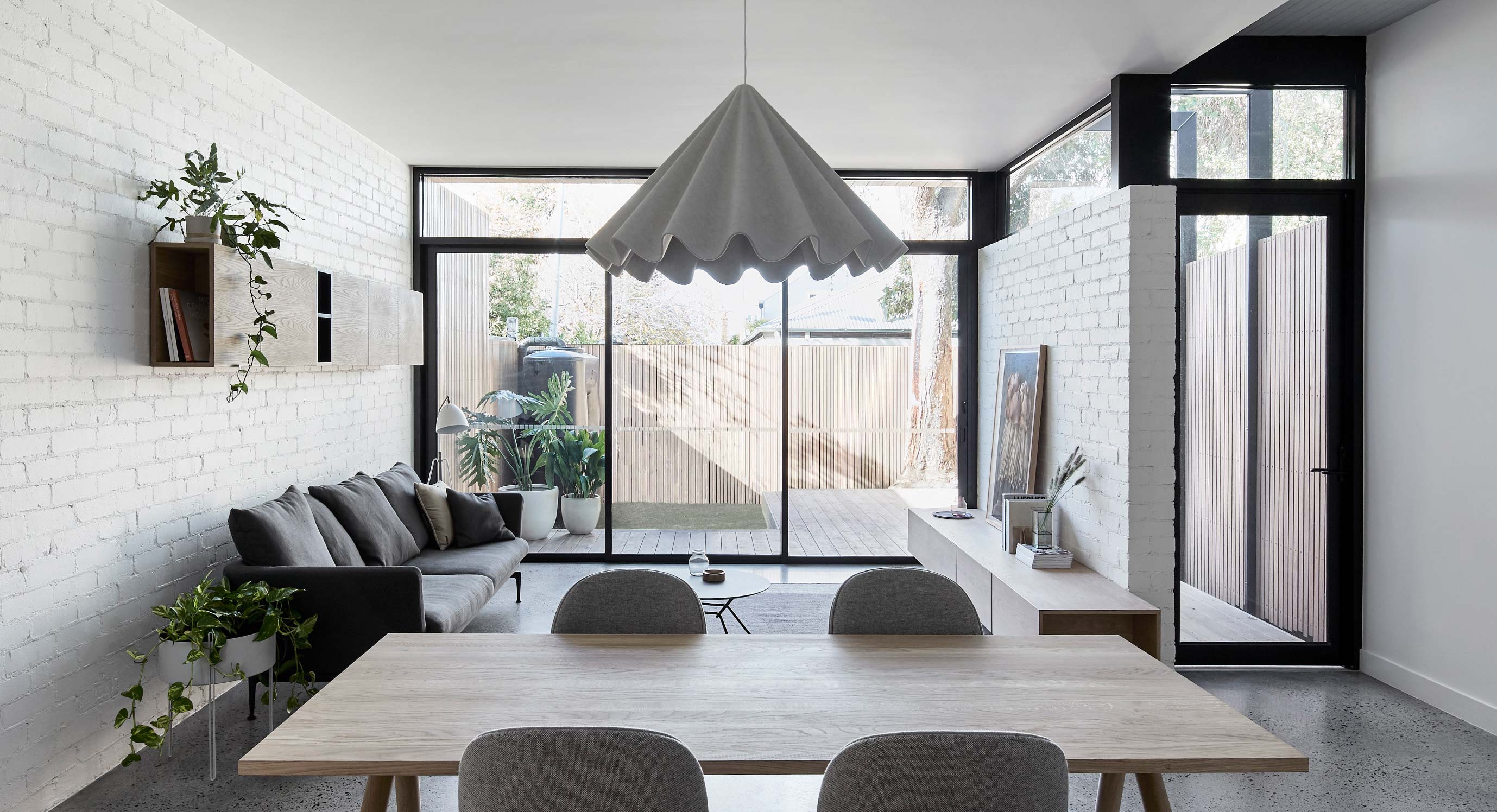 Tom Robertson Architects Adds A Contemporary Twist To This Historic Cottage