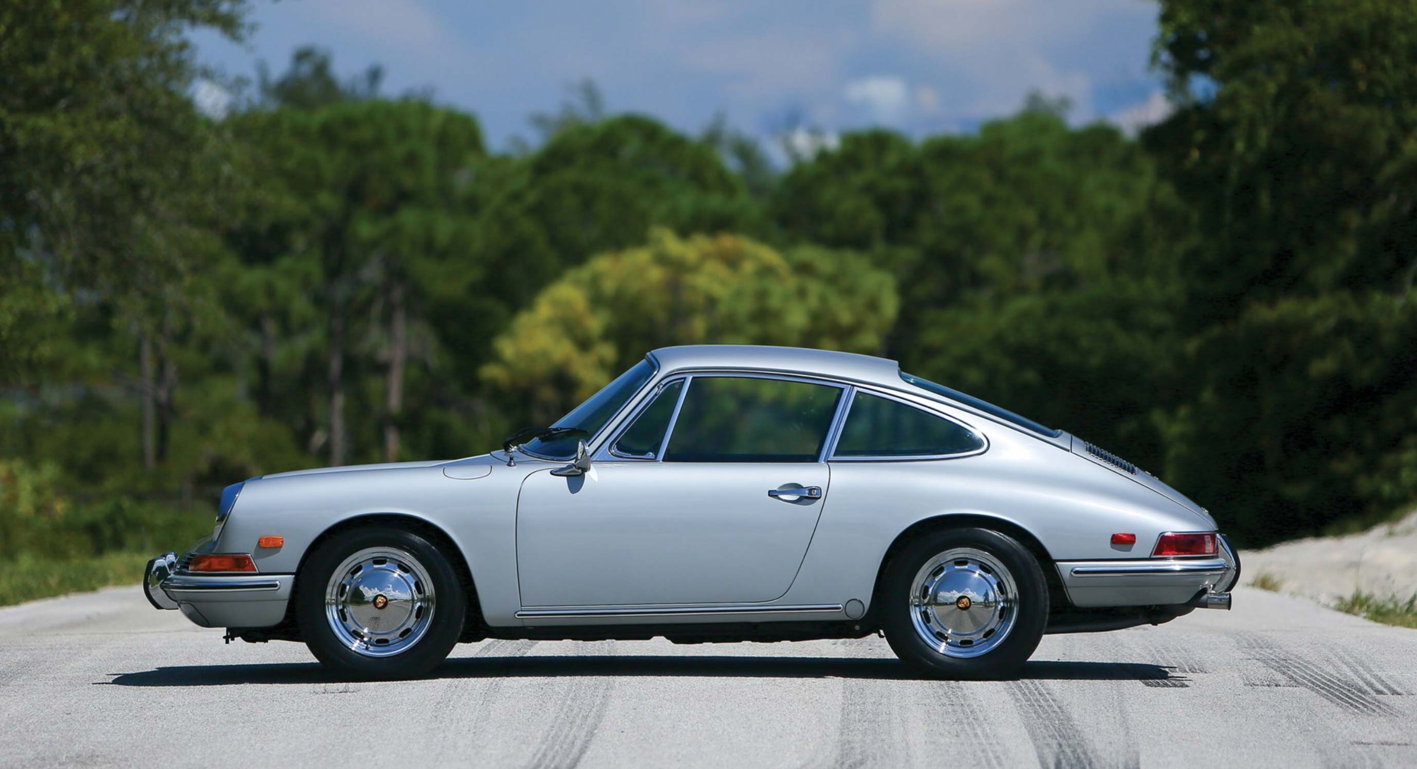 What Makes This Porsche 911 Sportomatic Worth Over £200k?