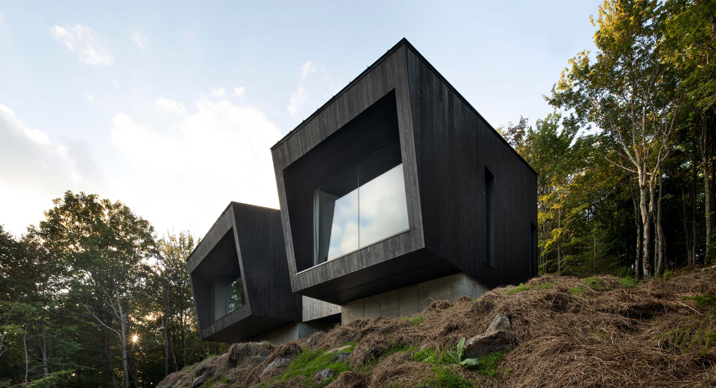 Check Out The Panoramic Views of Naturehumaine's La Binocle Cabin