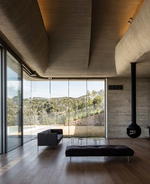 Villa-VR Is A Celebration of Concrete Brutalism