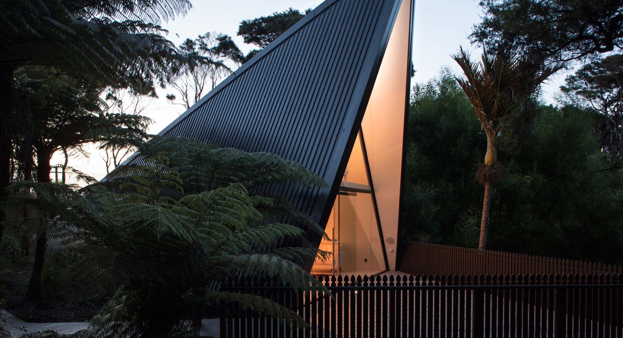Chris Tate's Tent House Lets You Sleep In The Rainforest In Style