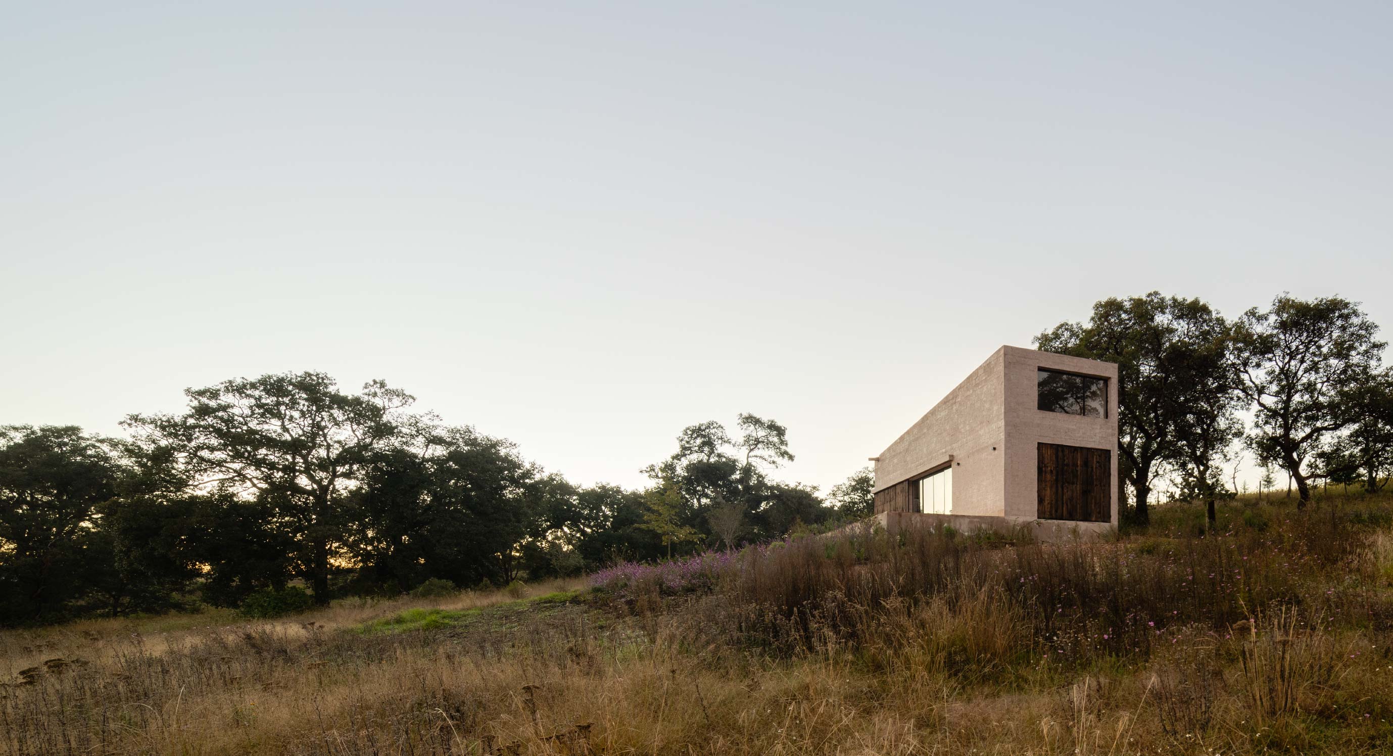 Escape From The City With PPAA's Aculco House