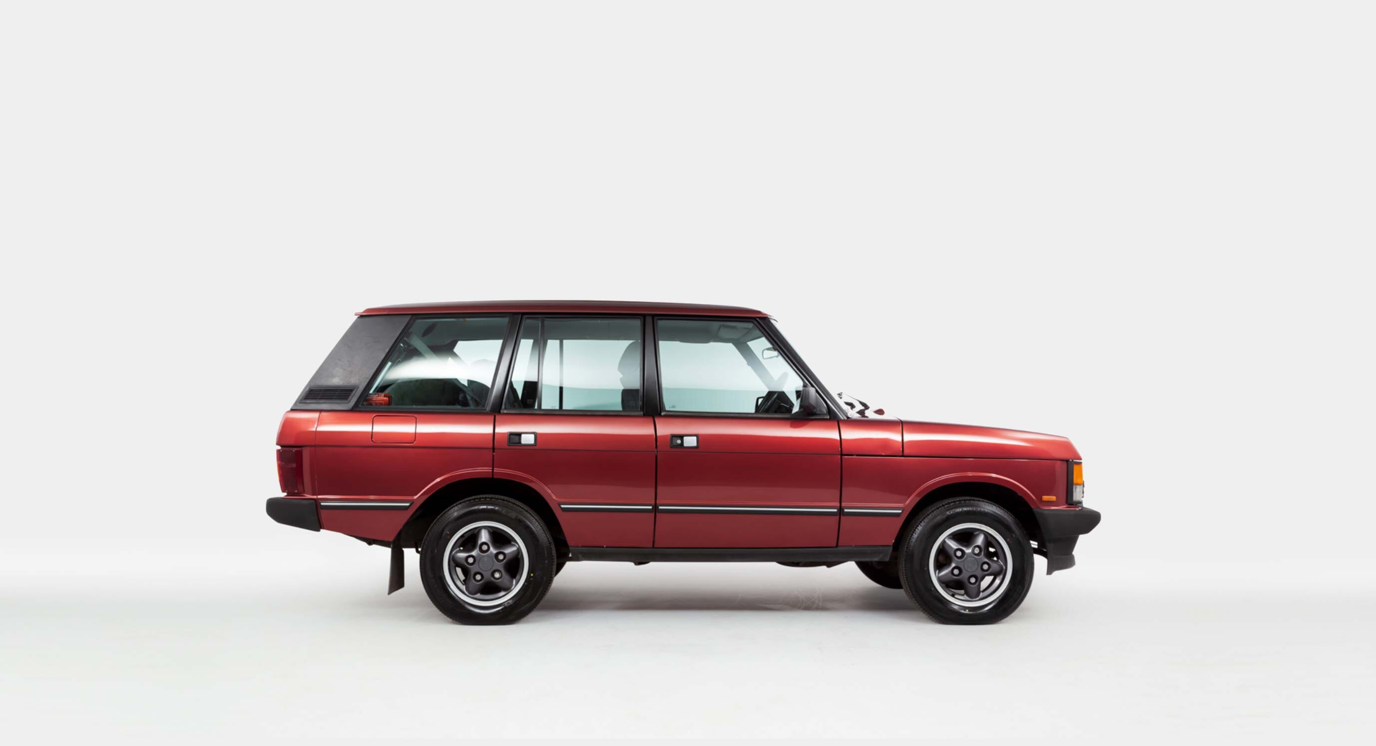 This Range Rover Classic Is The Collector's Car You Need This Week