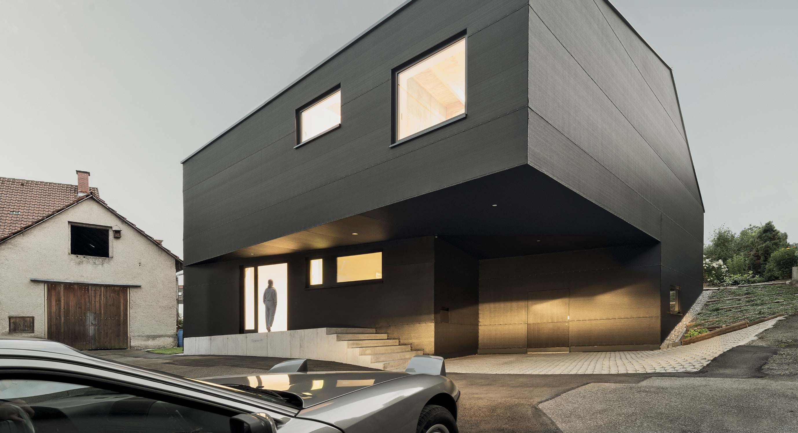 Yonder’s Haus D Adds A Sculptural Focal Point To Suburbia