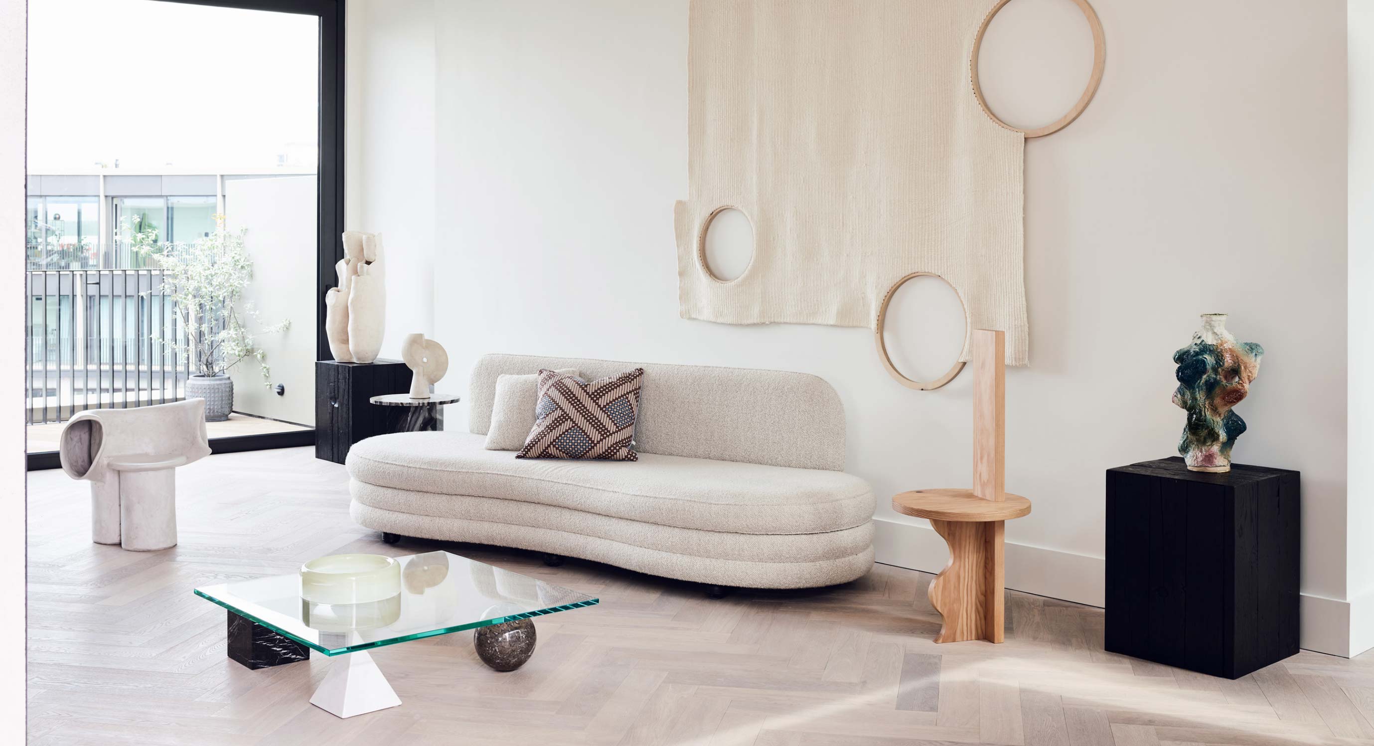 The Television Centre Gets The Modern House Makeover