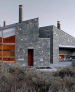 Go off-grid in the incredible Sun Valley House