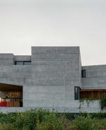 Edouard Reims' DeLunna House Questions Architectural Privacy