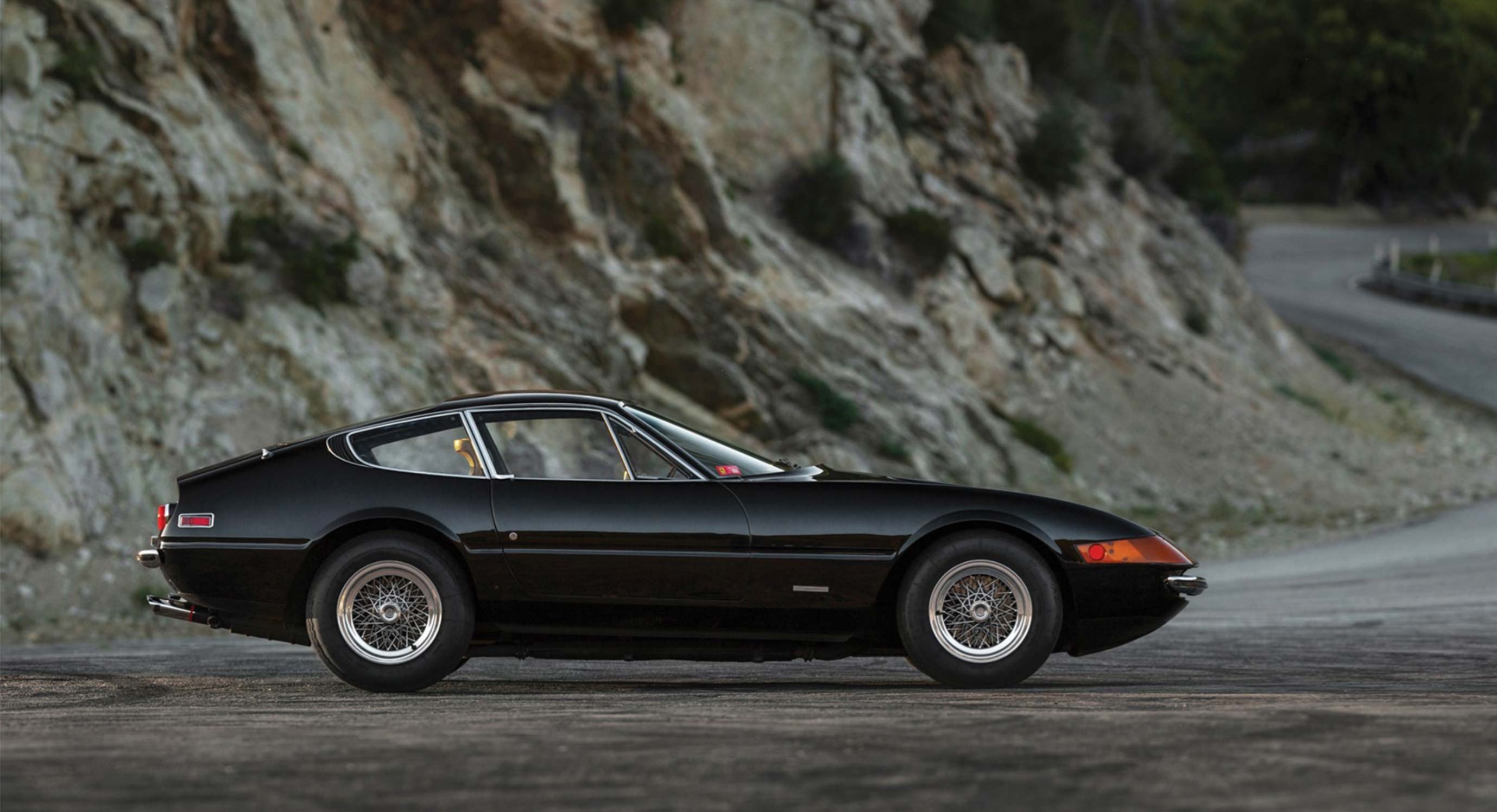 This 1971 Ferrari 365 GTB/4 Is A True Italian Masterpiece