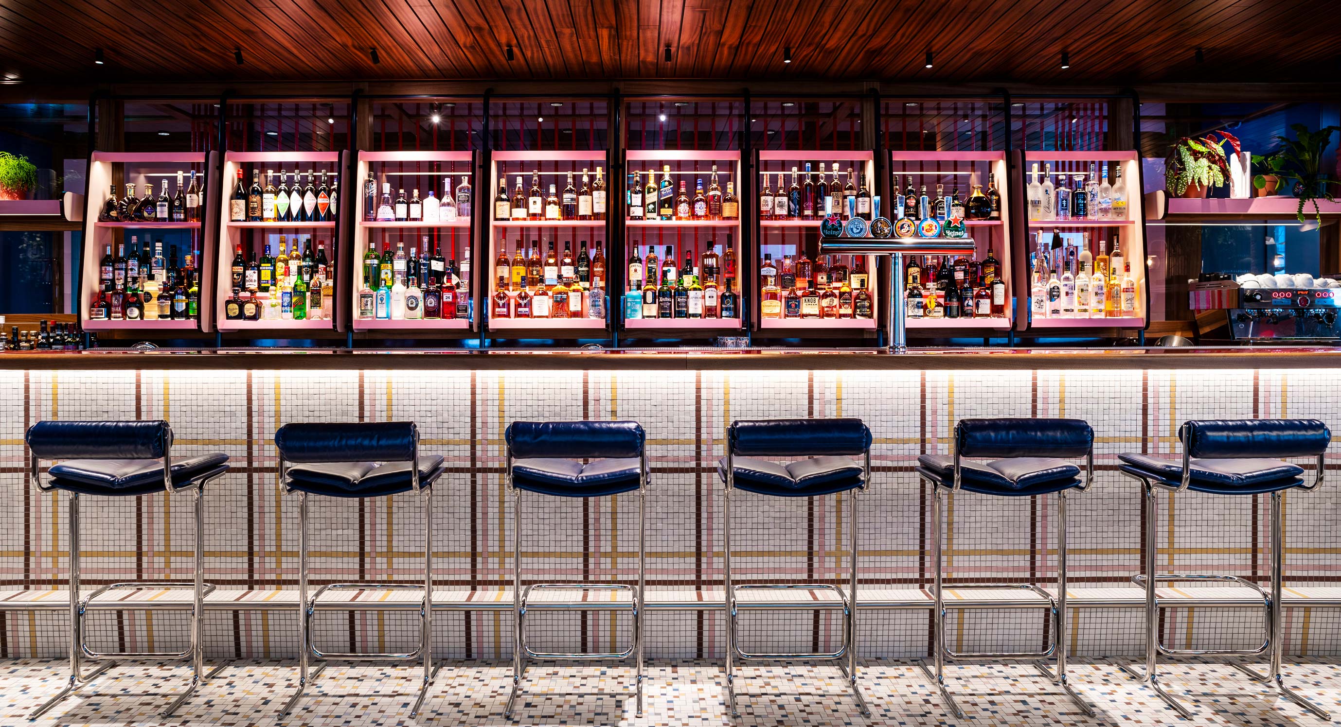 The London Series: Double Standard Bar At The Standard London