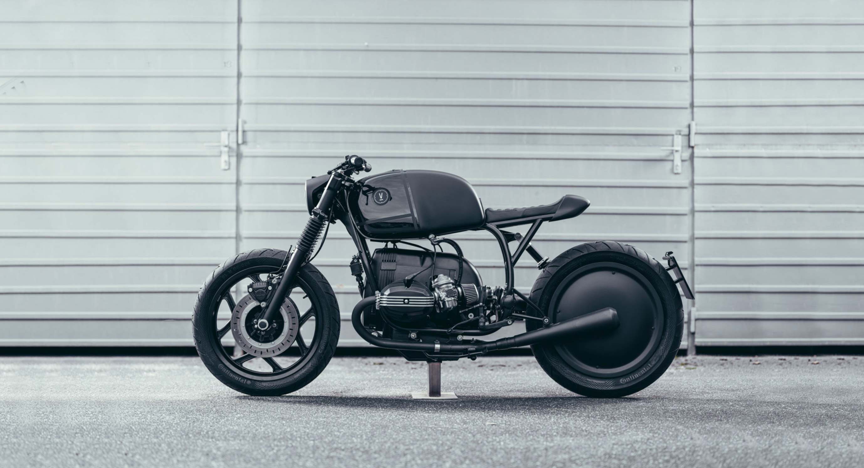 Vagabund V12 Is A Wild BMW R100RT Custom