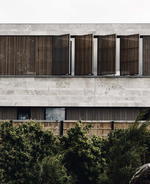Point Nepean Residence Stands Up To A Wild Coastline
