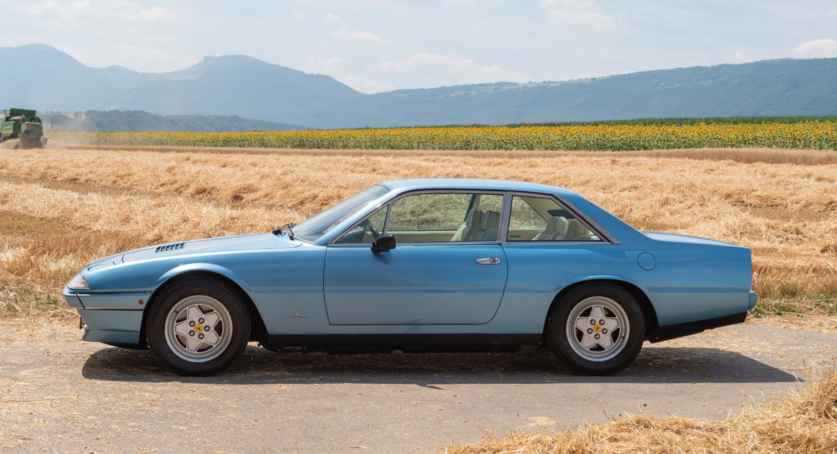 1986 Ferrari 412: Cross-continental travel made easy