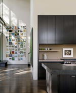 Stirrup House: Living around art