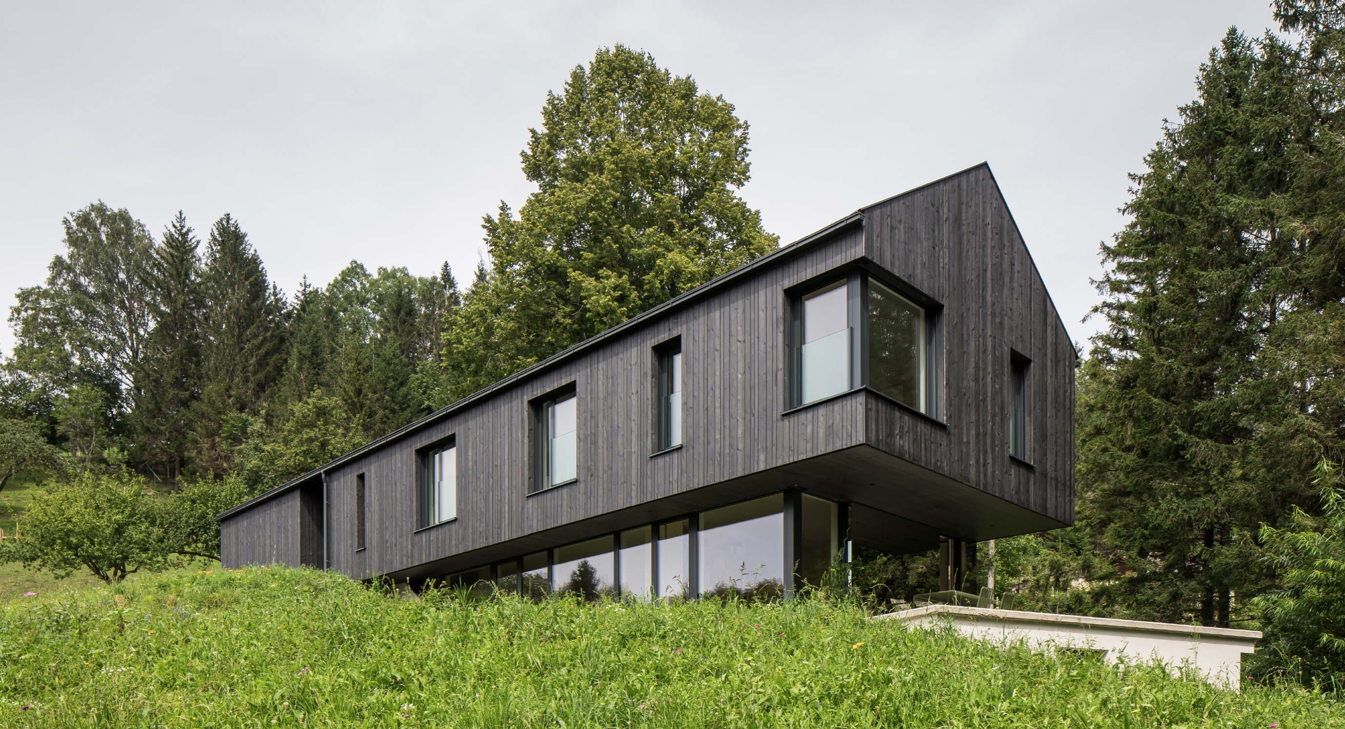 The Mountain House: Tradition and modernity | OPUMO Magazine