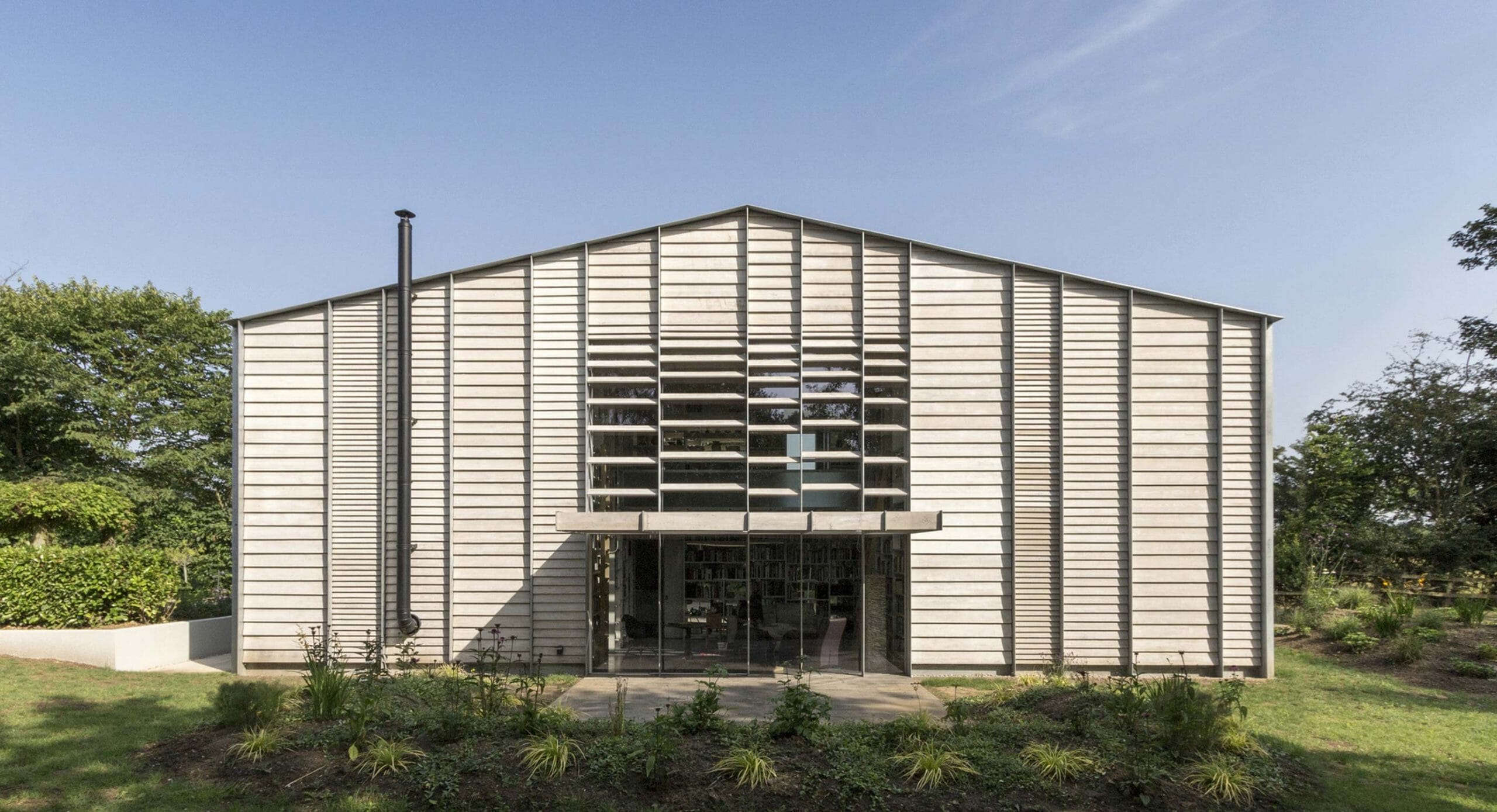 Old Shed New House: Mirroring the environment