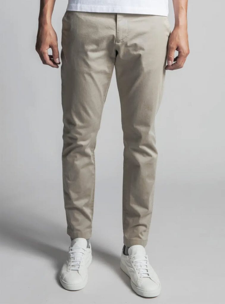 Men's spring trousers | Classic men's chinos | OPUMO Magazine