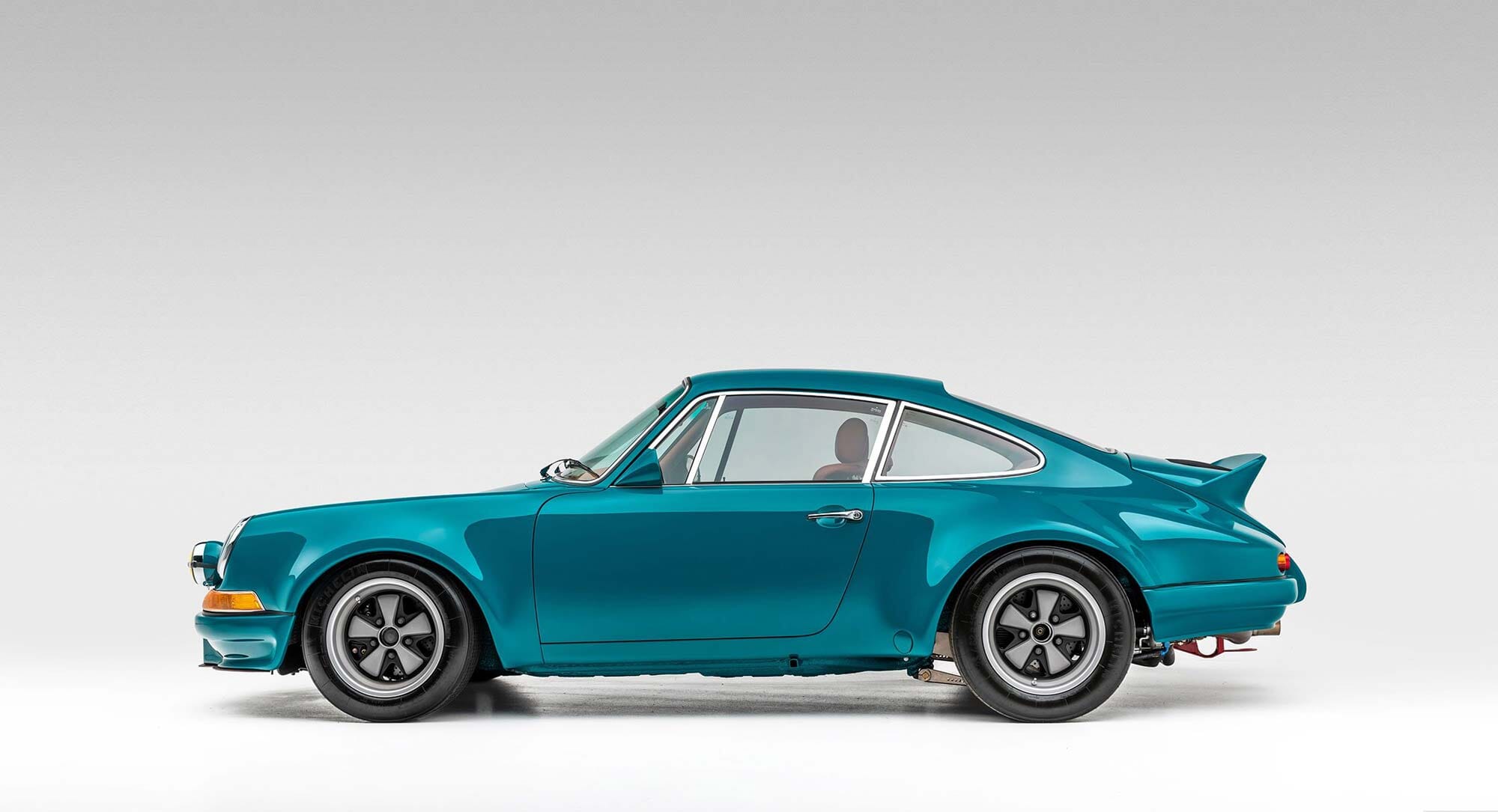 1975 Porsche 911 Twin Turbo: Summer style
