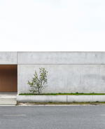 Unique concrete house doubles as a live-in work space