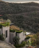 Mishel House: A Mexican home that defies gravity
