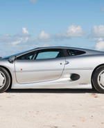 Jaguar XJ220: A ‘90s cult classic